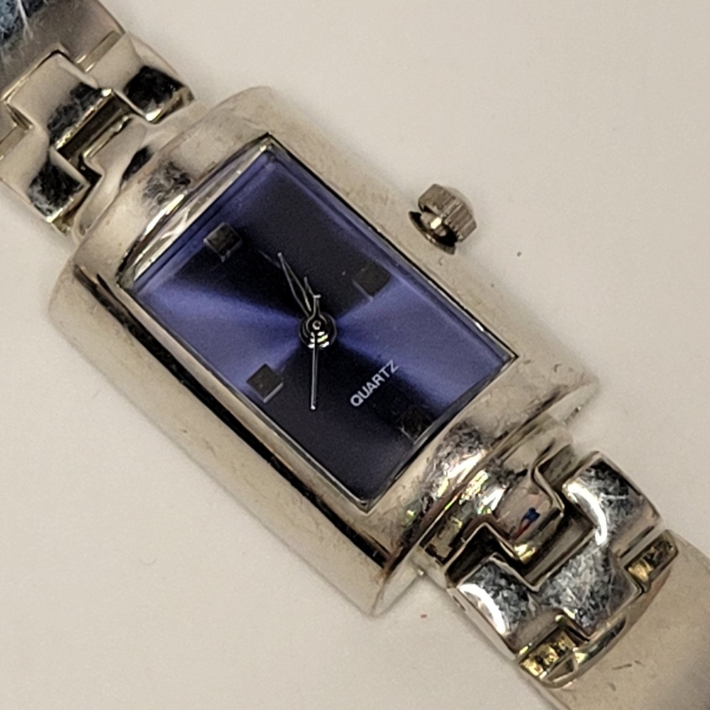 ▪︎Yves Rocher Women's Watch - Picture 5 of 8